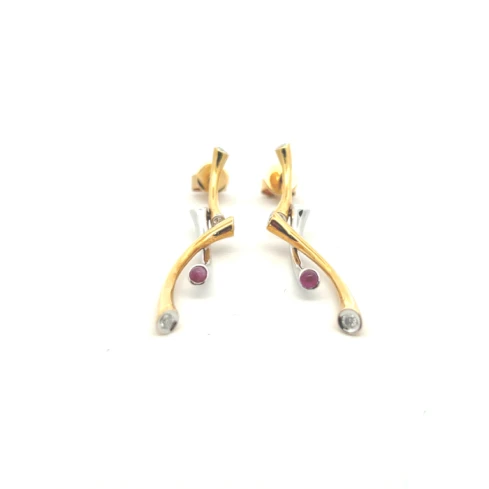 Дамски обеци от 18K Злато - с форма - Рубин Диаманти