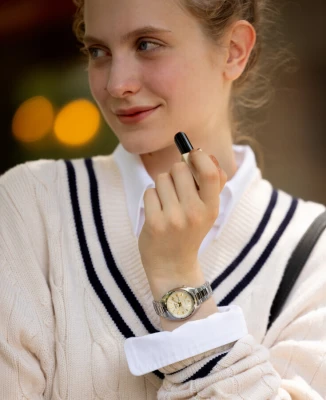 Дамски ръчен часовник с автоматичен механизъм - корпус от Стомана - Стоманена верижка - цвят Злато