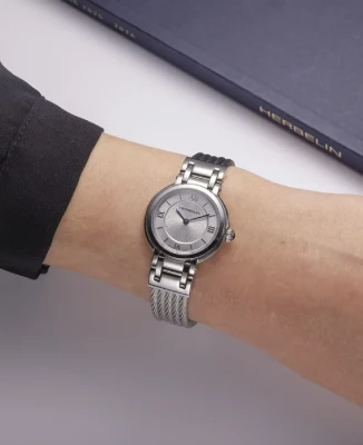 Унисекс ръчен часовник с кварцов механизъм - корпус от Стомана - Стоманена верижка - цвят Бял