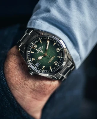 Унисекс ръчен часовник с автоматичен механизъм - корпус от Стомана - Стоманена верижка - цвят Зелен