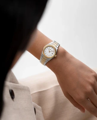 Raymond Weil 1250-STP-97081 A.R.T. - Унисекс ръчен часовник с кварцов механизъм - корпус Стомана - Стомана - Седеф