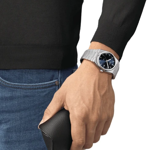 Мъжки ръчен часовник с кварцов механизъм - корпус от Стомана - Стоманена верижка - цвят Син Сив