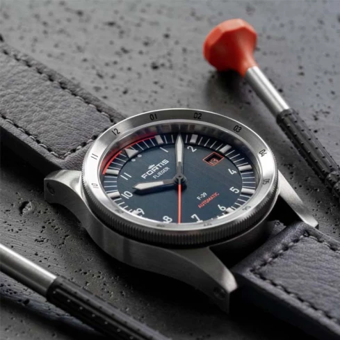 Мъжки ръчен часовник с автоматичен механизъм - корпус от Стомана - Естествена кожа - цвят Син Сив